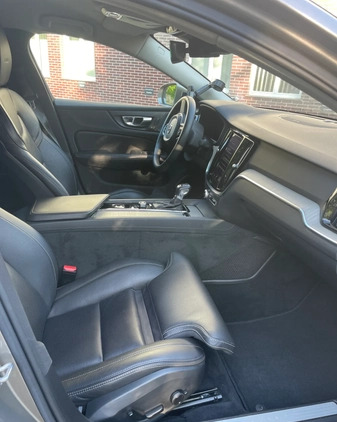 Volvo S60 cena 148830 przebieg: 101000, rok produkcji 2020 z Poznań małe 92
